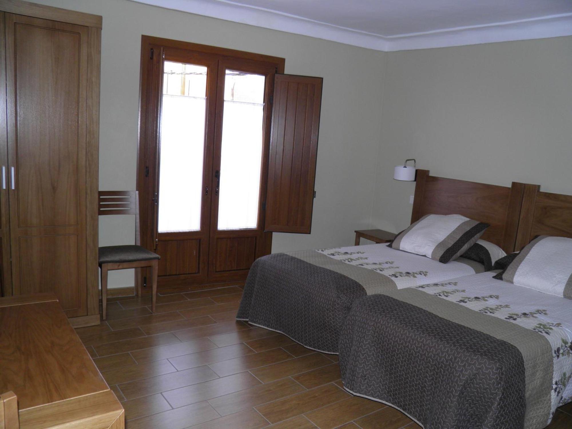 Apartamentos Turisticos Penafiel Room photo